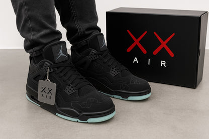 AirJordan4RetroKAWSBlackGlow3