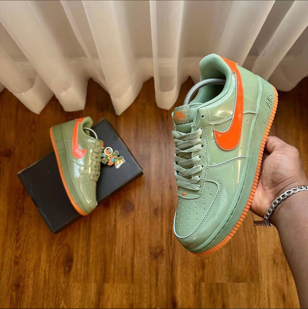 NikeAirForce1Low_SageGlow_sneakers
