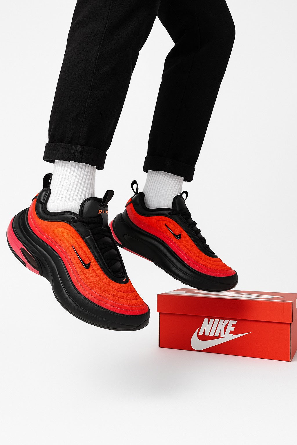 NikeAirMaxZephyr_SunsetPulse_