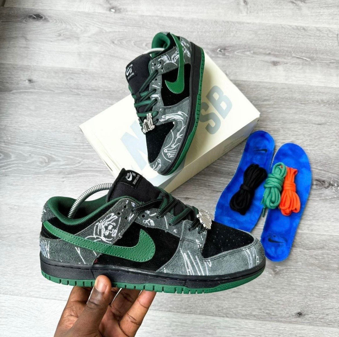 NikeSBDunkLow_GreenDragon