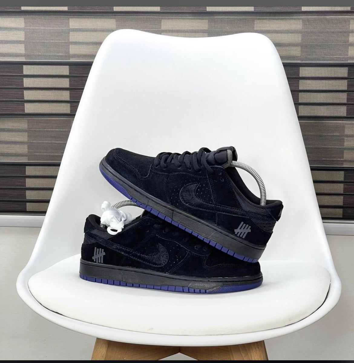 NikeSBDunkLowxUndefeated_5OnIt_BlackPurple_